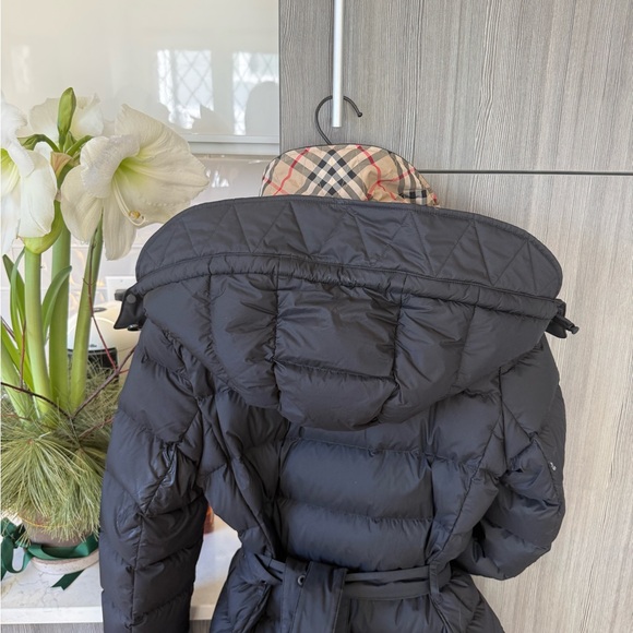 Burberry - Picture 9 of 15